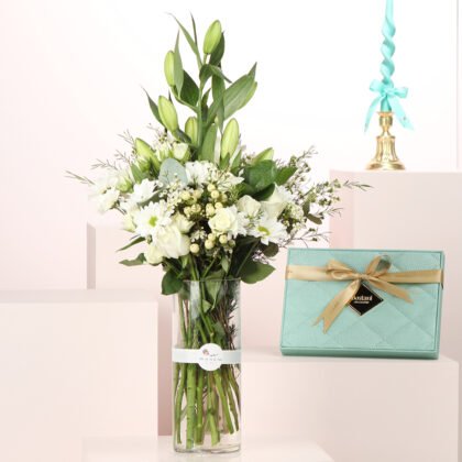 White Heart Vase 1