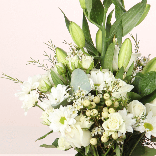 White Heart Vase 4