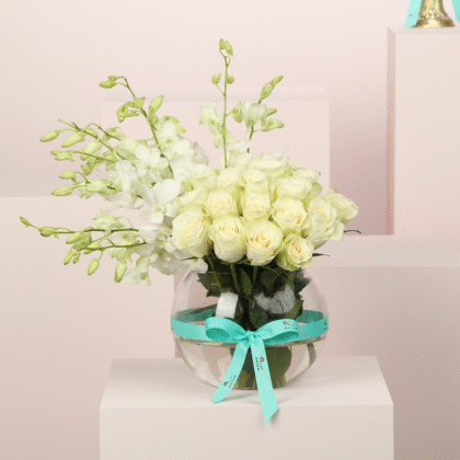 Signature Rose Vase 1