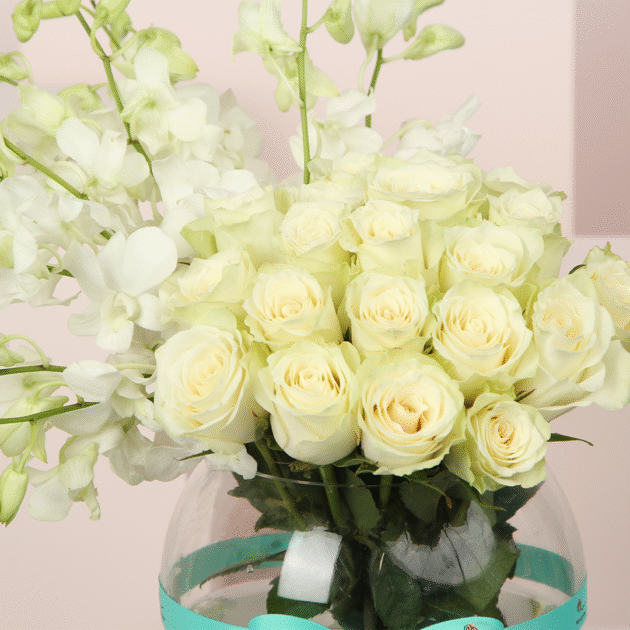Signature Rose Vase 4
