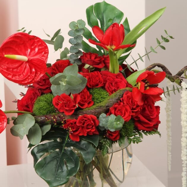 Love Flowers Vase 2