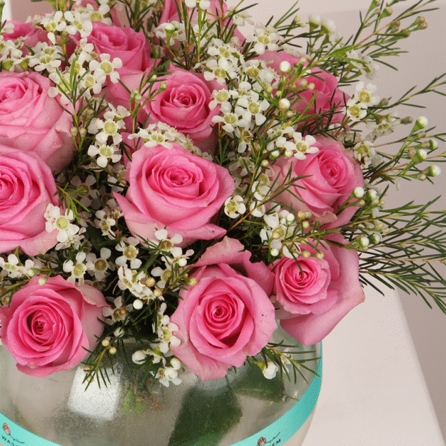 20 Pink Roses Vase 4